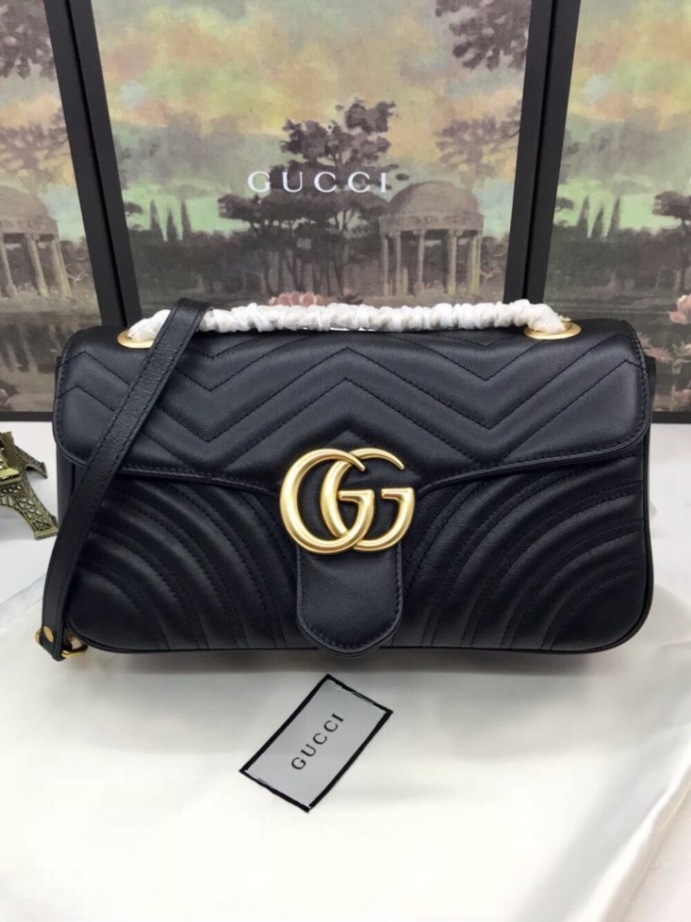 GUCCI GG Marmont Small Shoulder Bag Matelassé